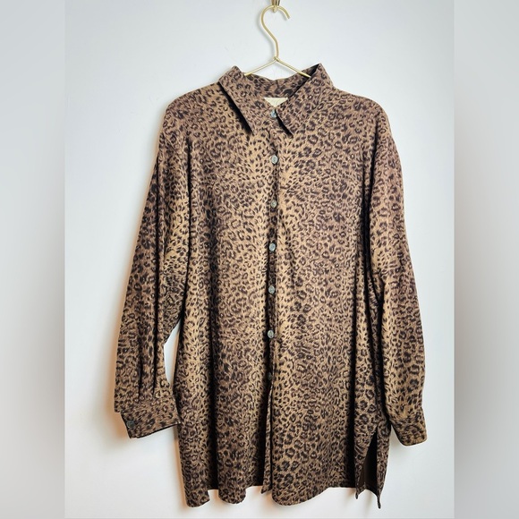 Vintage 90s Kathy Che leopard blouse button down tunic top - Picture 4 of 11